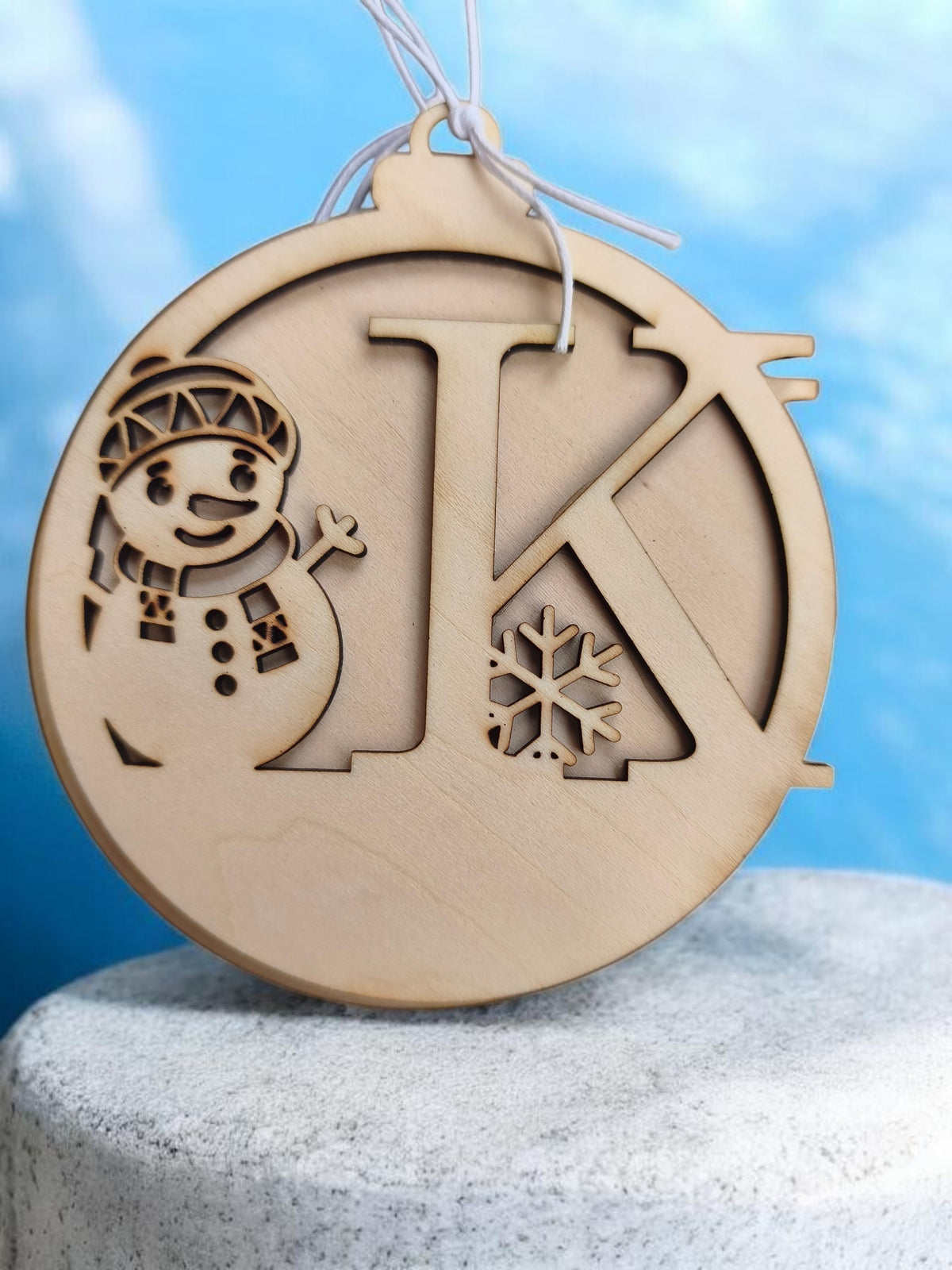 Boule de Noël bonhomme de neige initial